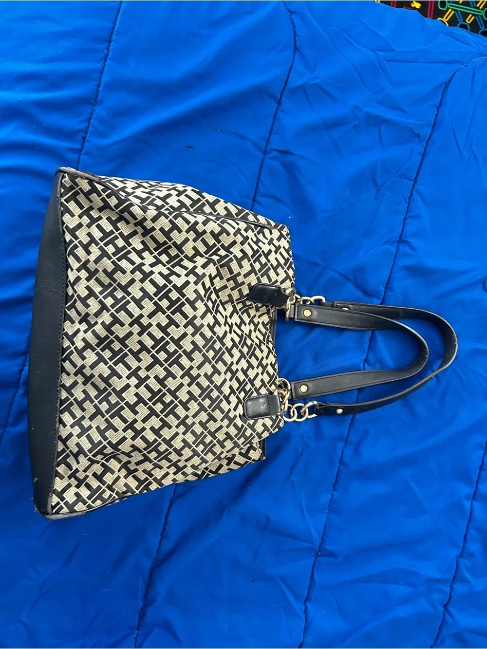 Tommy Hilfiger Black and Cream Signature Tote with Gold Hardware